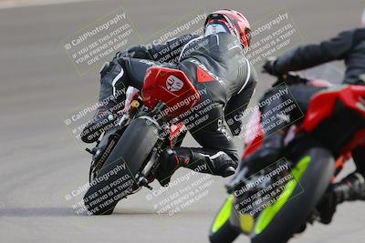 media/Dec-17-2022-SoCal Trackdays (Sat) [[224abd9271]]/Turn 10 Backside (120pm)/